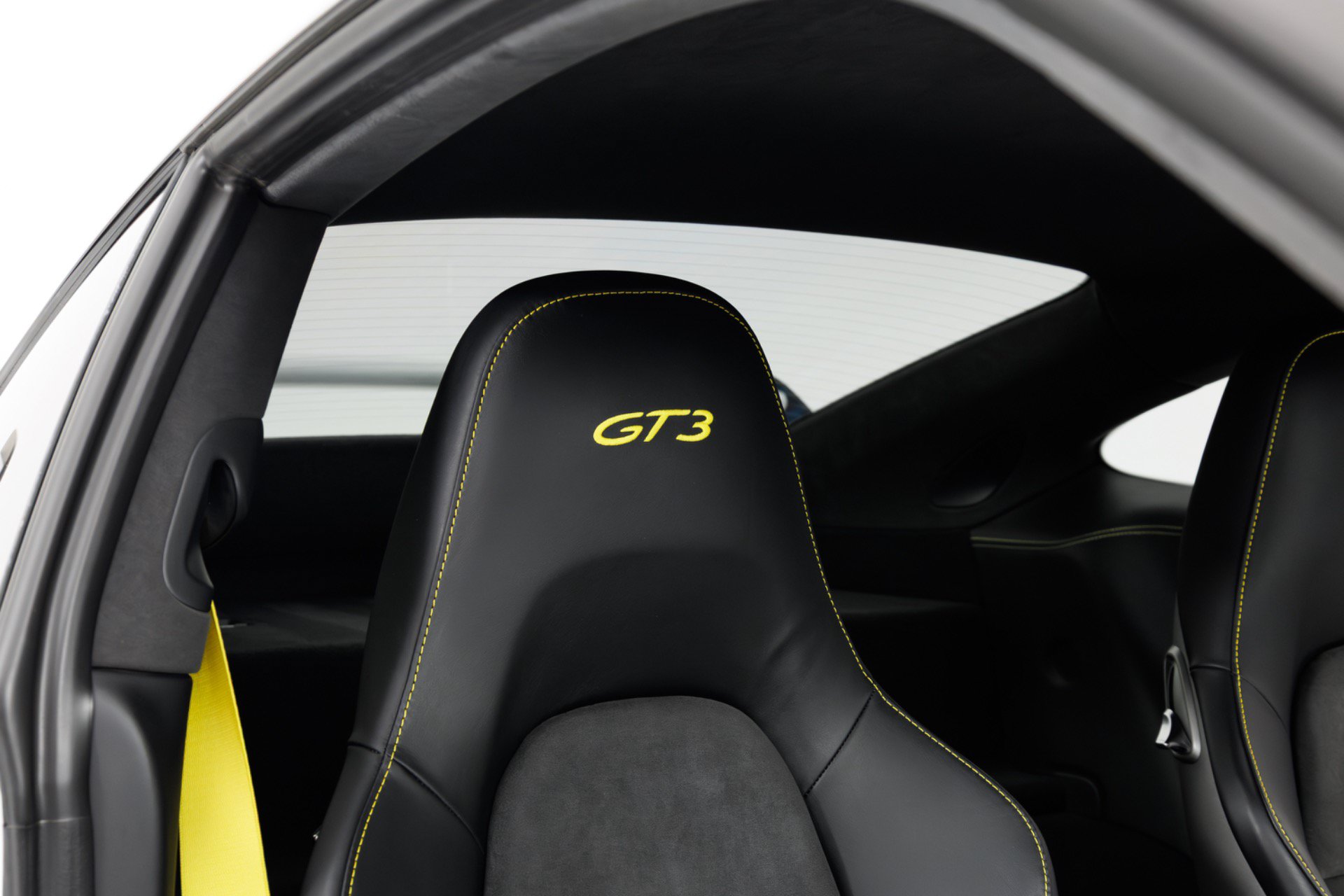 Used 2018 Porsche 911 GT3 RWD image 38