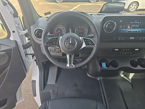 New 2025 Mercedes-Benz Sprinter 3500 image 13