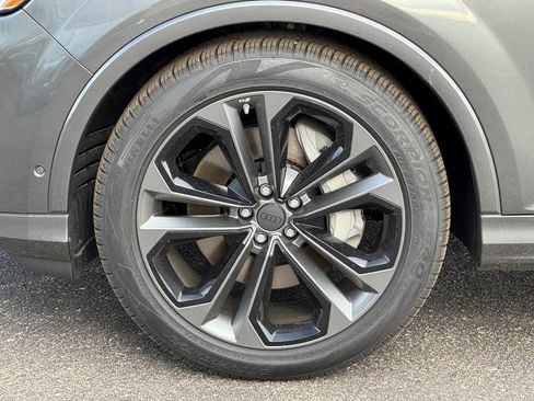 Used 2026 Audi Q7 3.0T Premium Plus AWD/4WD image 4