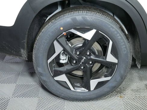 New 2026 Kia Seltos EX image 11