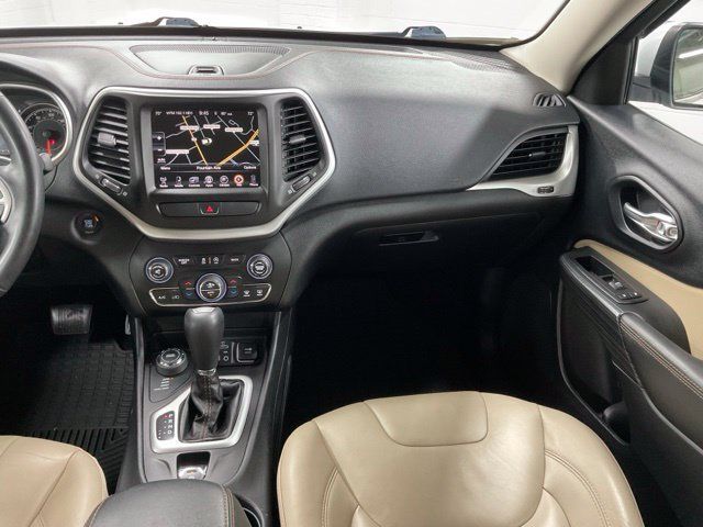 Used 2016 Jeep Cherokee Limited AWD/4WD image 17