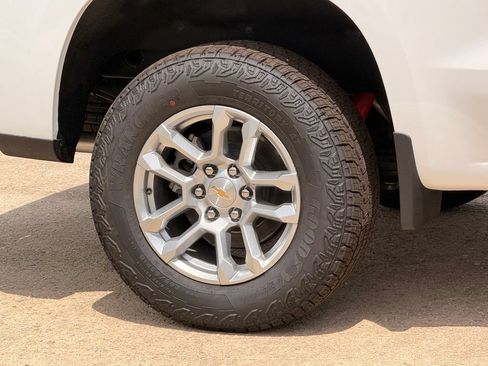 New 2026 Chevrolet Silverado 1500 LT w/ Z71 Off-Road Package AWD/4WD image 9