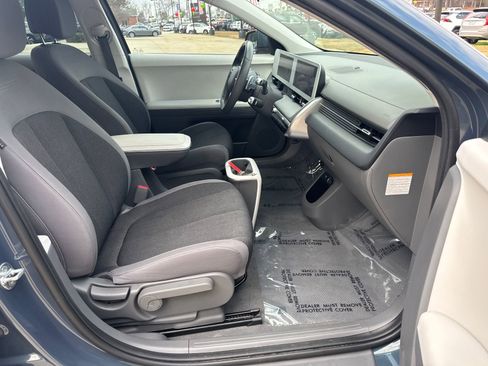 Used 2022 Hyundai Ioniq 5 SE w/ Cargo Package image 13