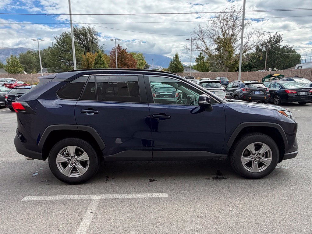 Used 2025 Toyota RAV4 XLE AWD/4WD image 6