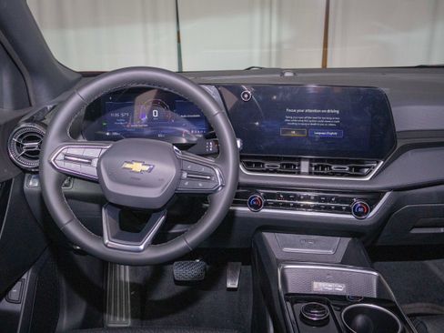 New 2026 Chevrolet Equinox LT w/ Convenience Package II image 21