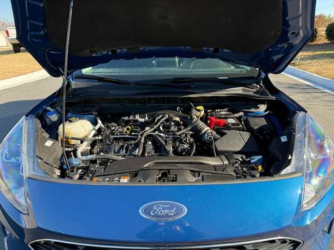 Used 2022 Ford Escape SEL w/ Technology Package image 31