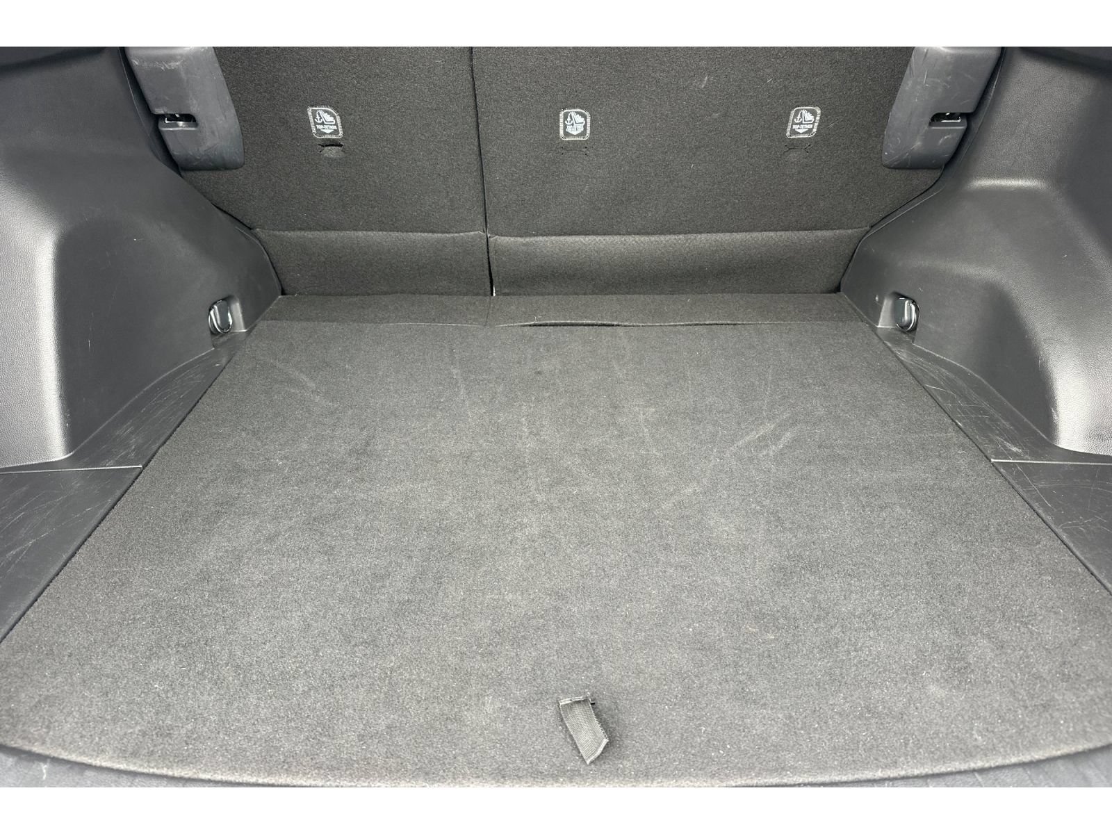 Certified 2025 Toyota RAV4 LE AWD/4WD image 17