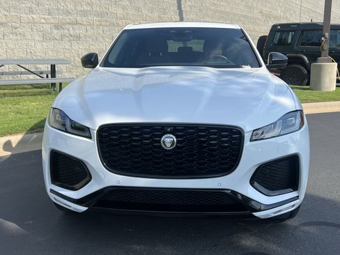 Used 2026 Jaguar F-PACE R-Dynamic S AWD/4WD image 11