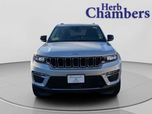 Used 2023 Jeep Grand Cherokee Limited image 2