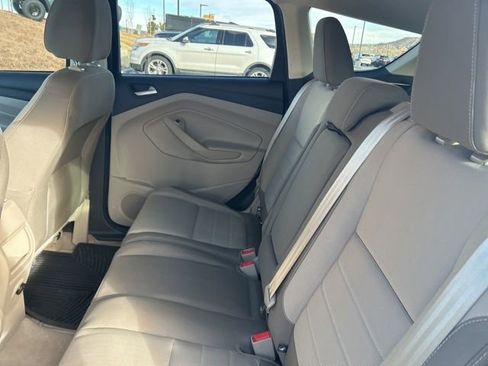 Used 2015 Ford Escape SE image 9
