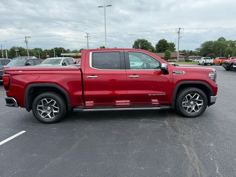 Used 2023 GMC Sierra 1500 SLT w/ SLT Premium Plus Package AWD/4WD image 6