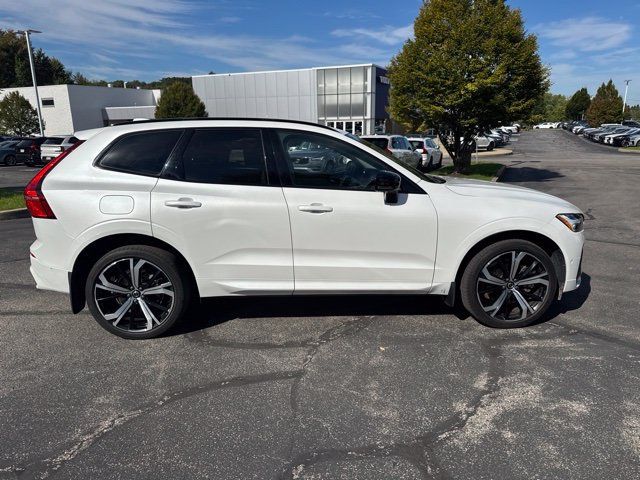 Used 2023 Volvo XC60 T8 Ultimate w/ Climate Package AWD/4WD image 6