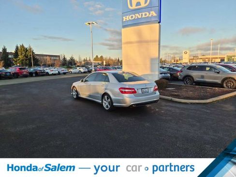 Used 2010 Mercedes-Benz E 350 Sedan image 4