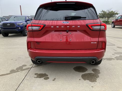 Certified 2023 Ford Escape ST-Line image 4