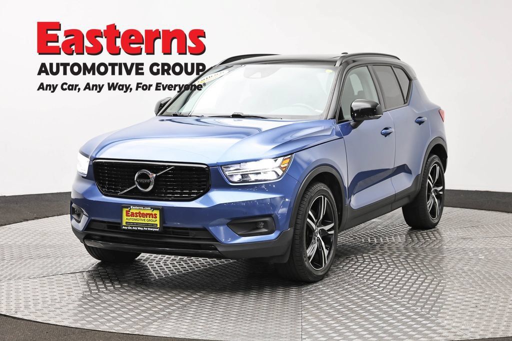 Used 2020 Volvo XC40 T5 R-Design AWD/4WD image 1