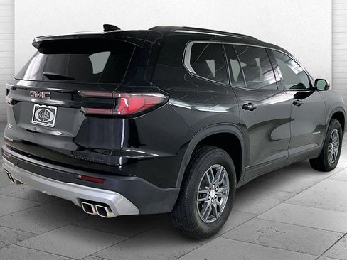 Used 2025 GMC Acadia Elevation image 5