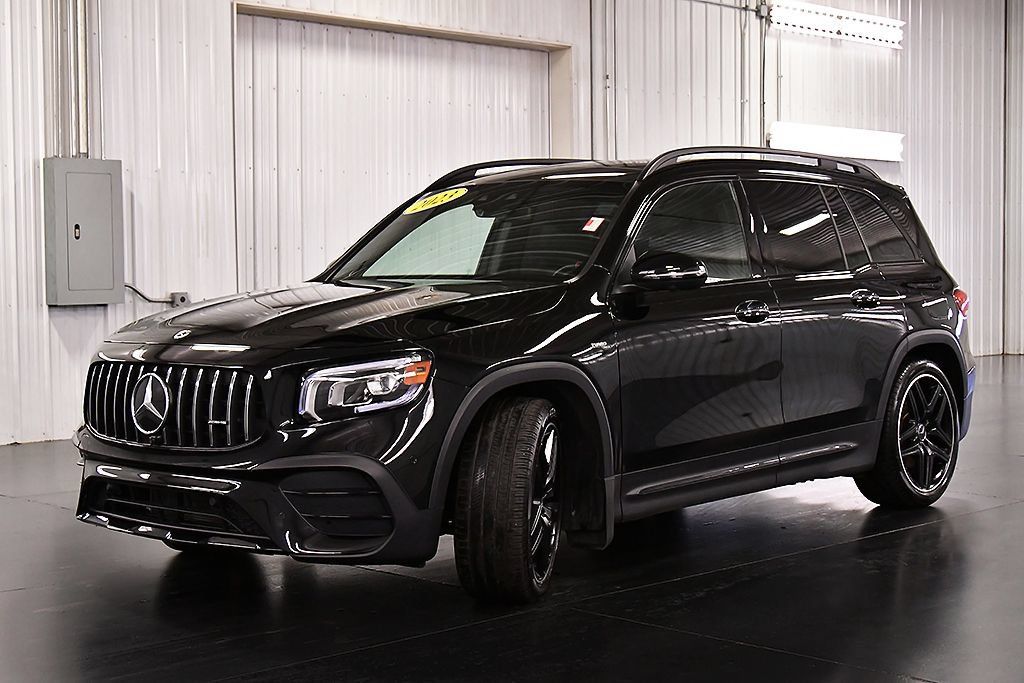 Used 2023 Mercedes-Benz GLB 35 AMG 4MATIC image 3