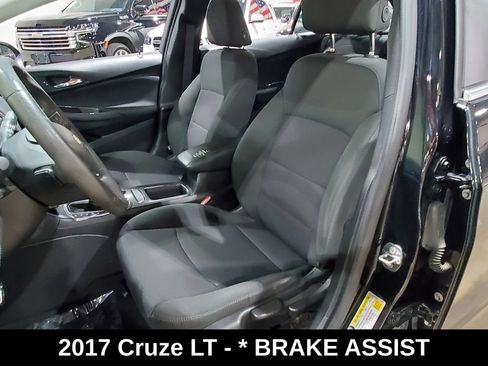 Used 2017 Chevrolet Cruze LT FWD image 6