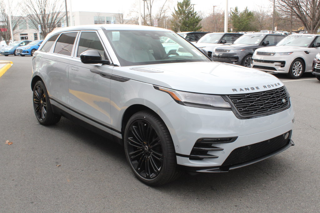 New 2026 Land Rover Range Rover Velar Dynamic SE AWD/4WD image 33