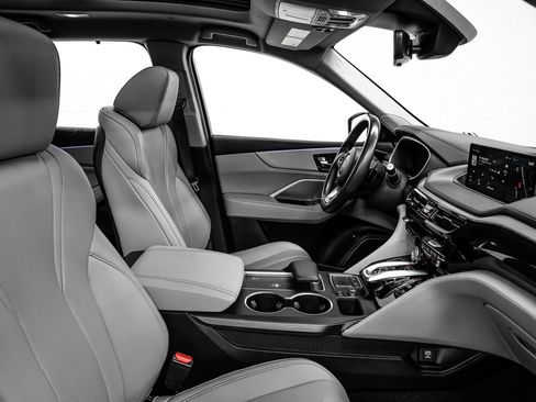 Certified 2023 Acura MDX FWD w/ Technology Package image 32