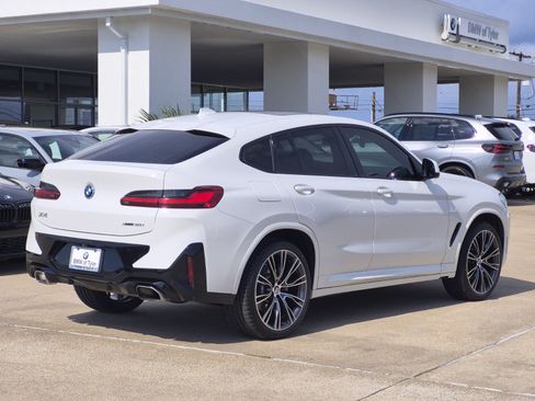 Used 2022 BMW X4 xDrive30i w/ M Sport Package 2 AWD/4WD image 4