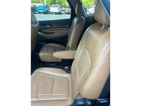 Used 2018 Buick Enclave Essence w/ Trailering Package AWD/4WD image 9