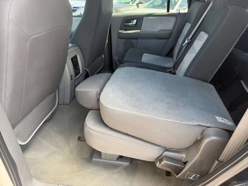 Used 2006 Ford Expedition XLT AWD/4WD image 14