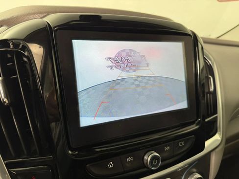Used 2019 Chevrolet Traverse LT AWD/4WD image 18