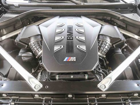 Used 2026 BMW X7 M60i image 24