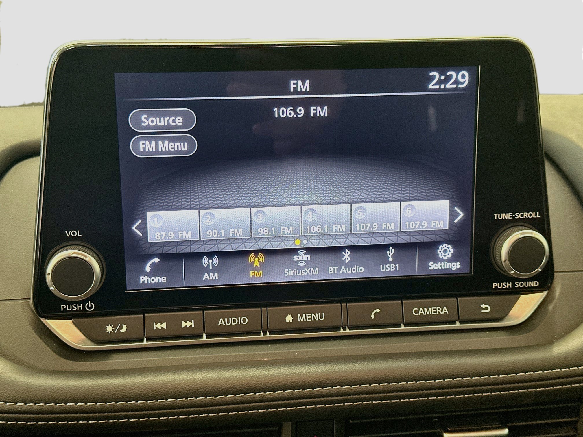 Used 2026 Nissan Rogue SV AWD/4WD image 21