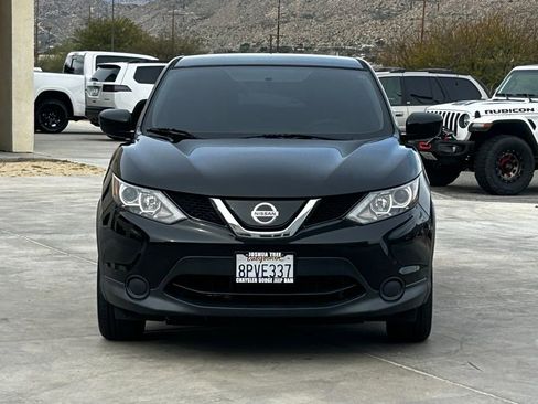 Used 2019 Nissan Rogue Sport S w/ Appearance Package image 2