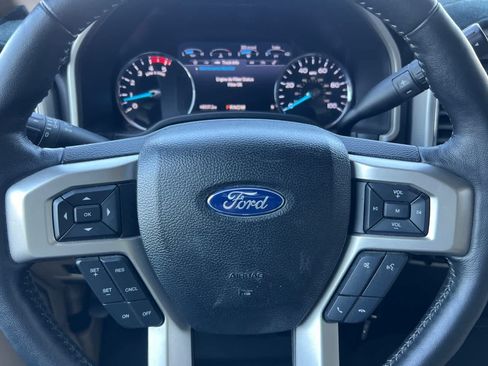 Used 2021 Ford F250 Lariat w/ Lariat Value Package AWD/4WD image 23