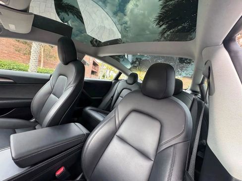 Used 2021 Tesla Model 3 Standard Range Plus image 11