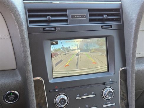 Used 2015 Lincoln Navigator 4WD image 26