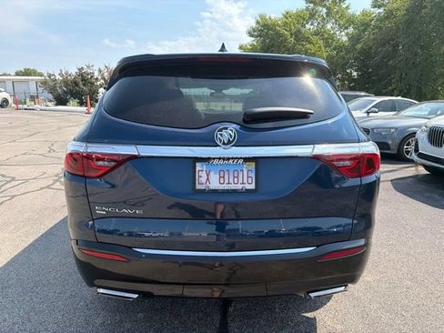 Used 2022 Buick Enclave Essence w/ Experience Buick Package AWD/4WD image 4