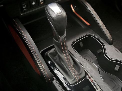 Used 2023 Nissan Frontier PRO-4X w/ Pro-4X Premium Package image 16