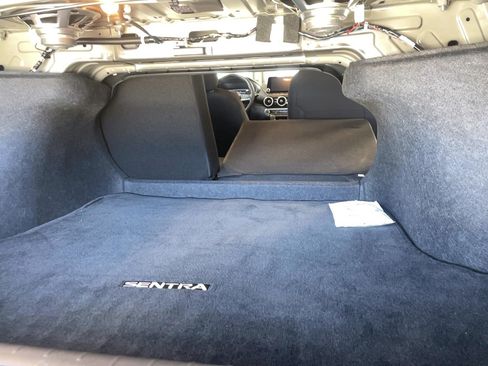 Used 2024 Nissan Sentra SV FWD image 18