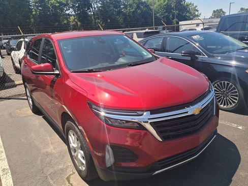 Used 2023 Chevrolet Equinox LT AWD/4WD image 6