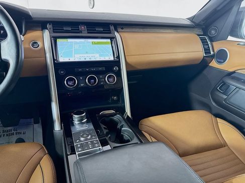 Used 2018 Land Rover Discovery HSE Luxury AWD/4WD image 28