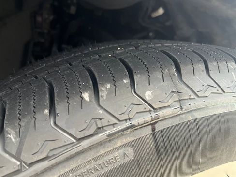 Used 2023 Nissan Armada SL image 29