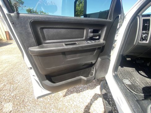 Used 2017 RAM 3500 Tradesman w/ Popular Equipment Group image 11