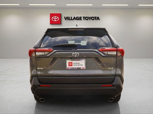 Certified 2023 Toyota RAV4 XLE Premium FWD image 4