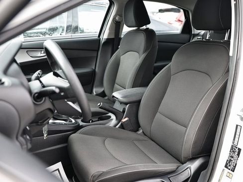 Used 2024 Kia Forte LXS image 21