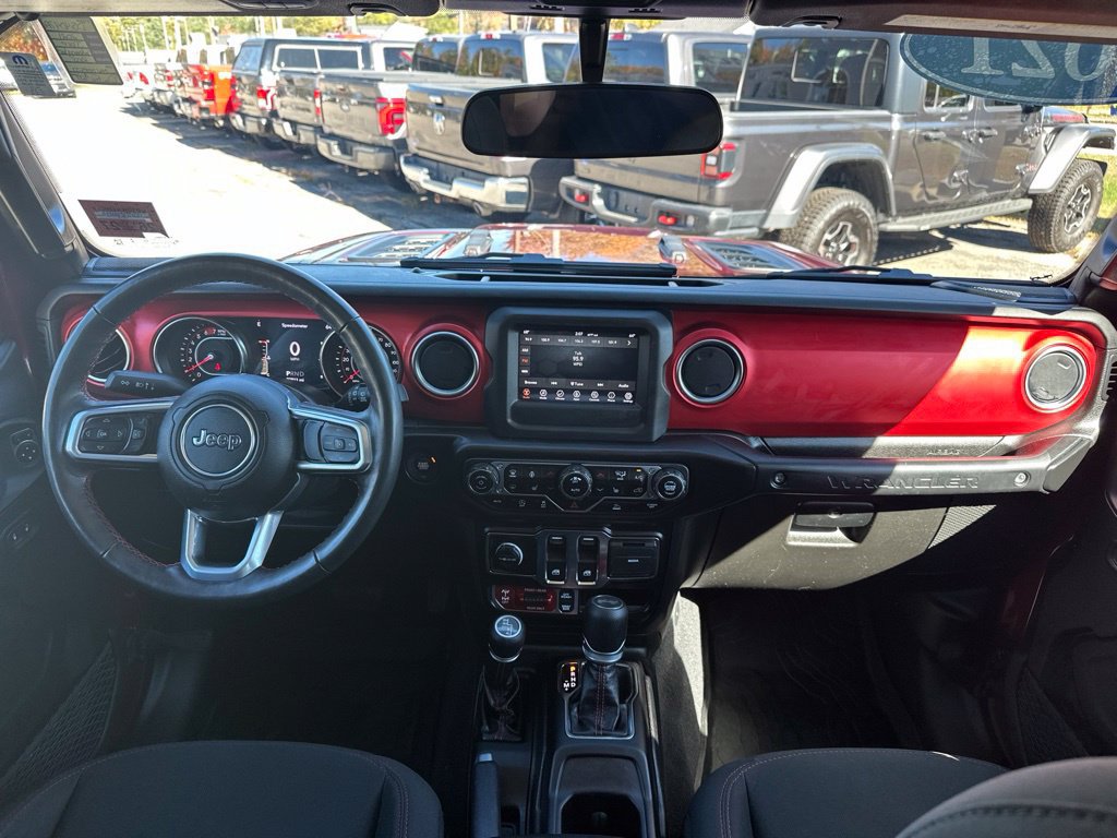 Used 2021 Jeep Wrangler Rubicon w/ Cold Weather Group AWD/4WD image 16