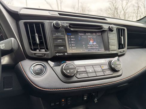 Used 2018 Toyota RAV4 SE w/ Power Extra Value Package image 13