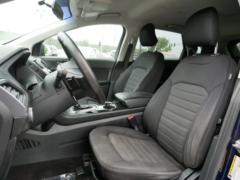 Used 2016 Ford Edge SE AWD/4WD image 14