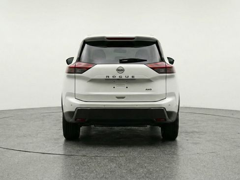 Used 2025 Nissan Rogue SV image 7