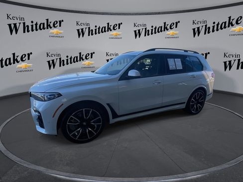 Used 2022 BMW X7 xDrive40i w/ M Sport Package AWD/4WD image 1
