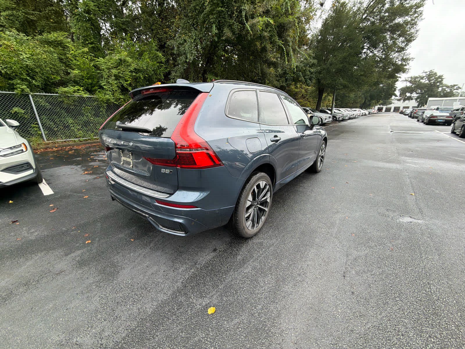 Used 2026 Volvo XC60 B5 Plus AWD/4WD image 15