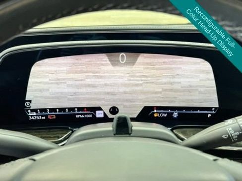 Used 2024 Cadillac Escalade Premium Luxury w/ LPO, Floor Liner Package AWD/4WD image 31